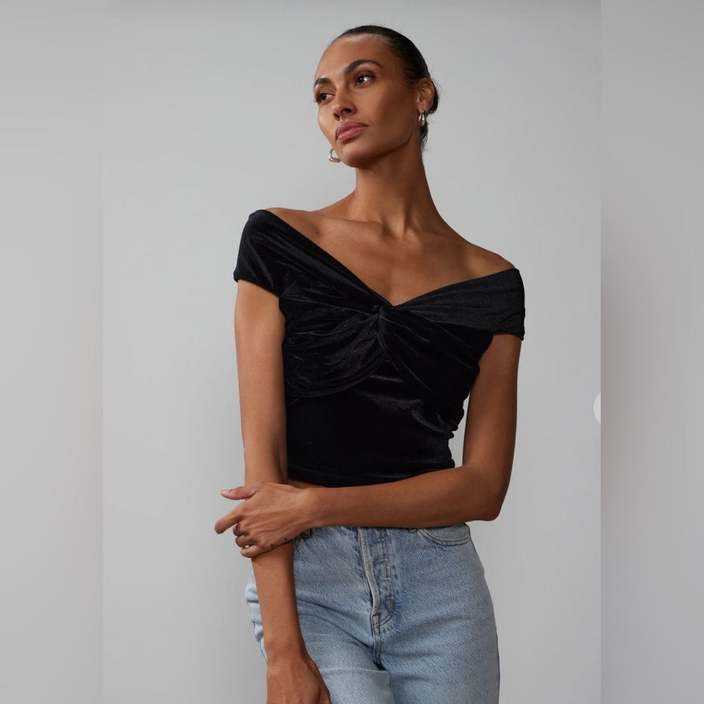 Women’s Off Shoulder Knot Detail Velvet Top_Black_New York Company_XL